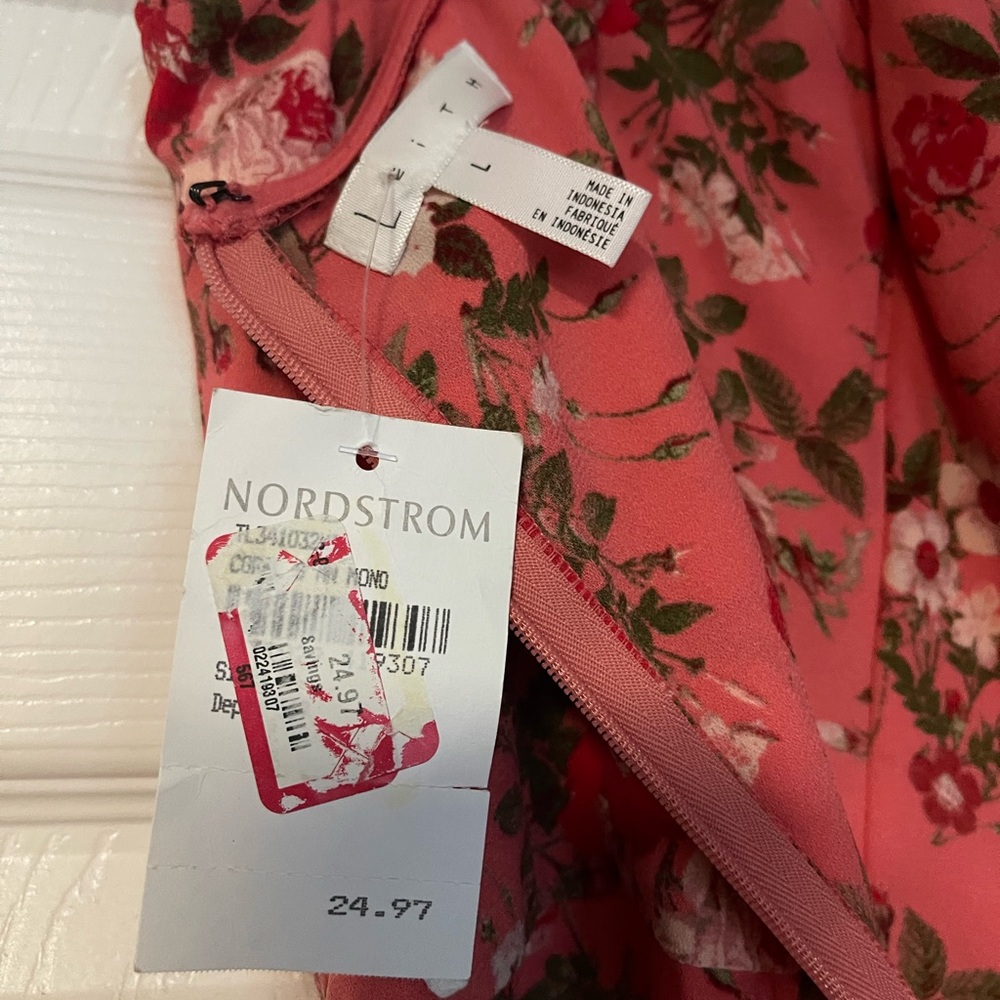 Leith Pink Floral Romper - Picture 2 of 6